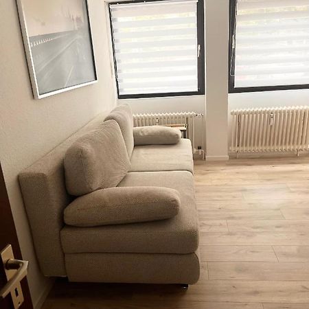 Gemuetliches Zentrales Apartment 2 Min Bis Du Hbf Дуйсбург Экстерьер фото