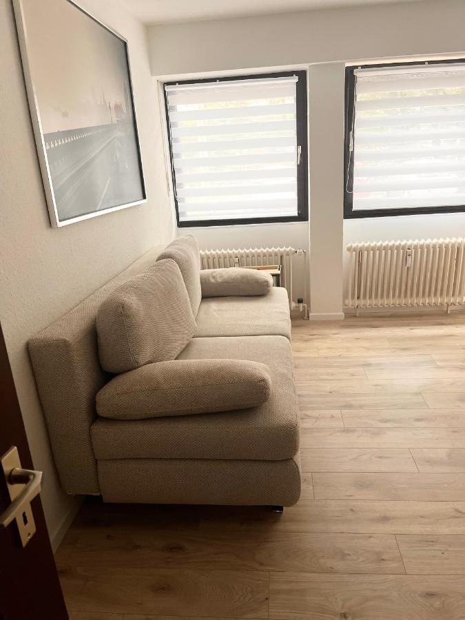 Gemuetliches Zentrales Apartment 2 Min Bis Du Hbf Дуйсбург Экстерьер фото