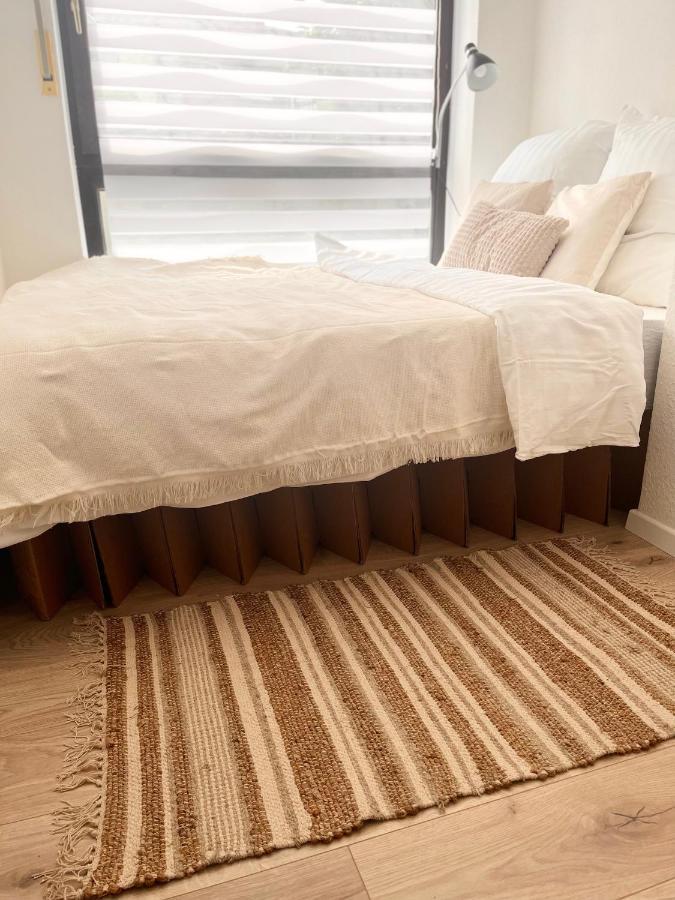 Gemuetliches Zentrales Apartment 2 Min Bis Du Hbf Дуйсбург Экстерьер фото